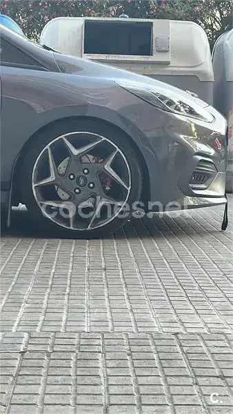 Usado Ford Fiesta ST 200 CV (147 kW) 2020 Gris / plata Utilitario