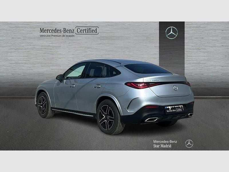 Usado Mercedes GLC220 197 CV (144 kW) 2025 Plata hightech (metalizado) SUV