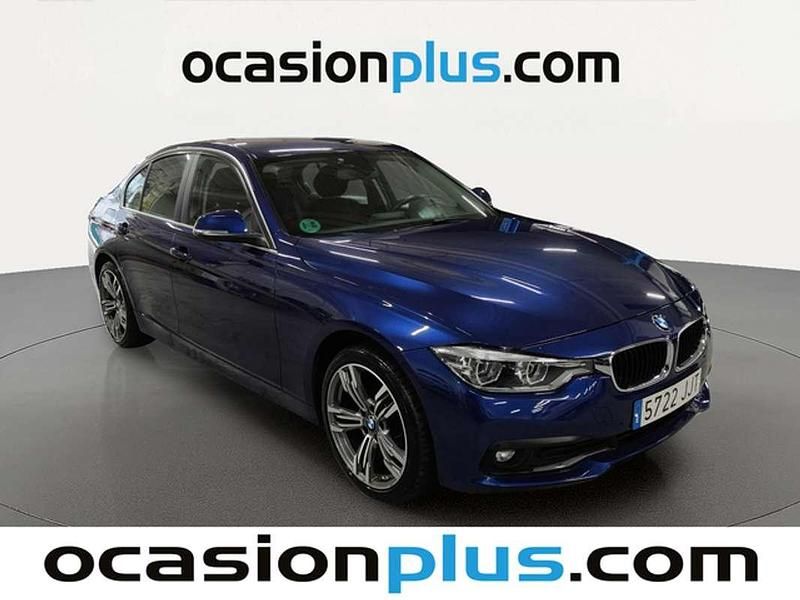 Usado BMW 318 150 CV (110 kW) 2015 Azul Berlina