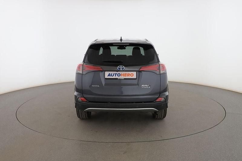 Usado Toyota RAV4 Hybrid Advance 199 CV (146 kW) 2018 Gris SUV