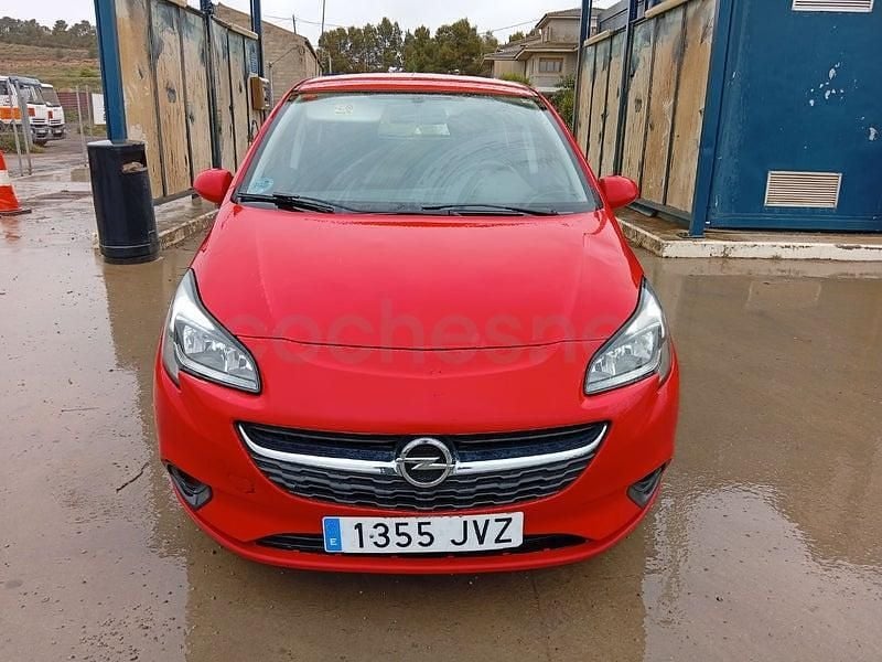 Usado Opel Corsa Expression 75 CV (55 kW) 2017 Rojo Utilitario