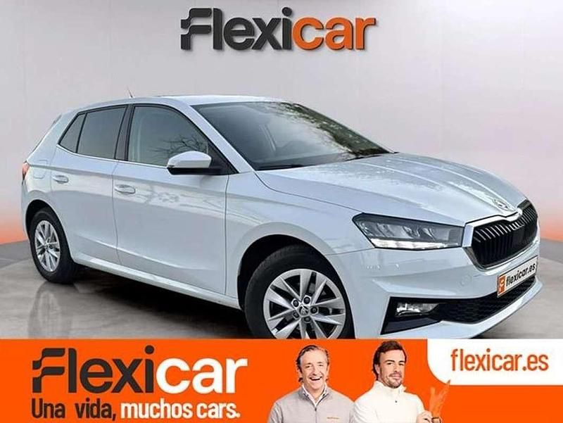 Usado Skoda Fabia Ambition 75 CV (55 kW) 2023 Blanco Utilitario