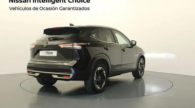 Używany Nissan Qashqai N-Connecta 140 KM (102 kW) 2024 Czarny SUV