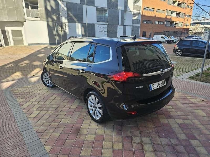 Usado Opel Zafira Tourer Excellence 131 CV (96 kW) 2013 Marrón Monovolumen
