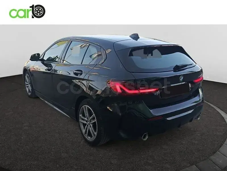 Usado BMW 118 150 CV (110 kW) 2021 Negro Berlina