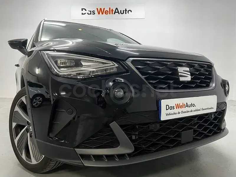 Usado Seat Arona FR 150 CV (110 kW) 2022 Negro SUV