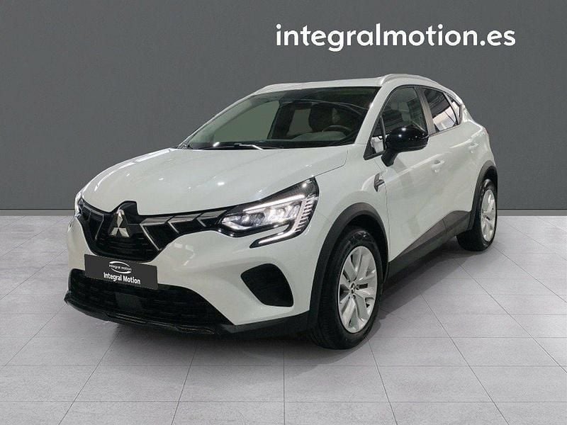 Blanco Usado 2024 Mitsubishi ASX Motion SUV | 21.900 € (Precio justo) - Imagen 1/4