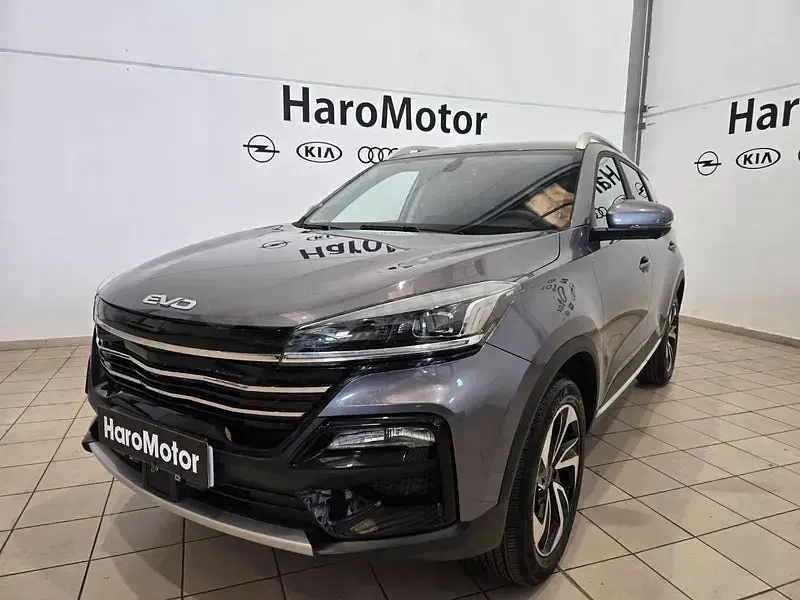 Usado EVO Evo 4 106 CV (77 kW) 2025 Gris / plata SUV