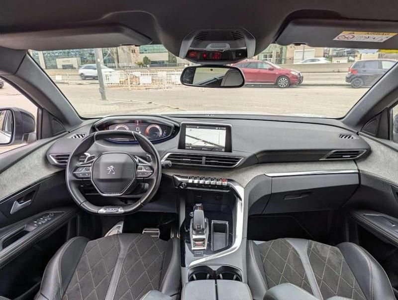 Usado Peugeot 5008 GT 181 CV (133 kW) 2020 Blanco SUV