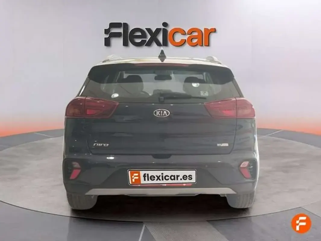 Usado Kia Niro 141 CV (103 kW) 2021 Negro SUV