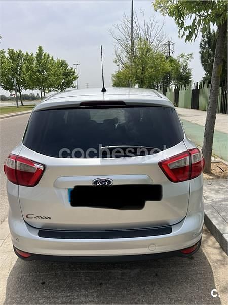 Usado Ford C-MAX 115 CV (84 kW) 2014 Gris / plata Monovolumen
