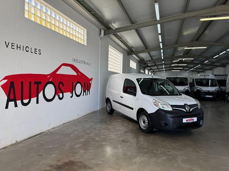 Usado Renault Kangoo 90 CV (66 kW) 2019 Blanco Monovolumen