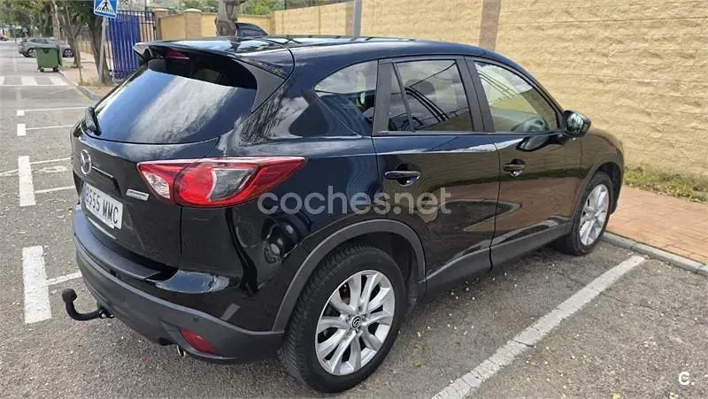 Usado Mazda CX-5 Luxury 175 CV (128 kW) 2014 Negro SUV