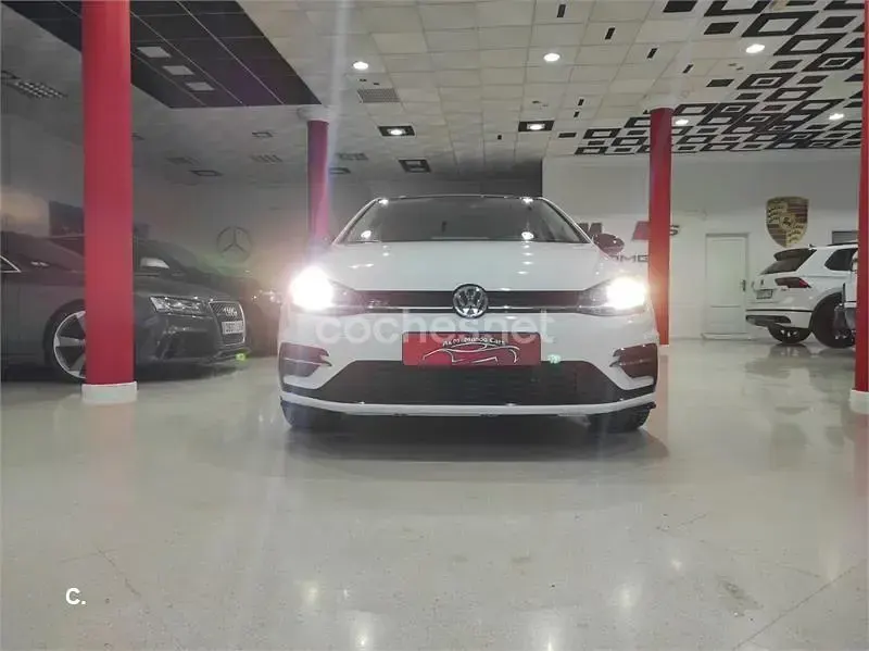 Usado VW Golf VII Sport 150 CV (110 kW) 2019 Blanco Familiar