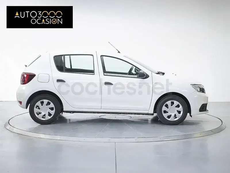 Usado Dacia Sandero Essentiel 100 CV (73 kW) 2020 Blanco Berlina