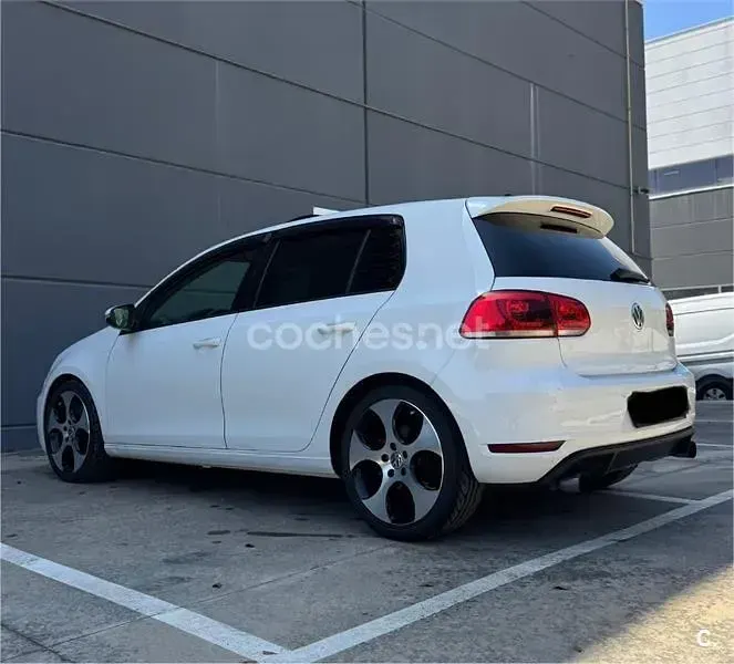 Usado VW Golf VI GTI 210 CV (154 kW) 2011 Blanco Utilitario