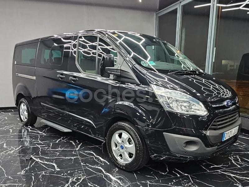 Negro Usado 2015 Ford Tourneo Custom Titanium Monovolumen | 13.490 € - Imagen 1/4