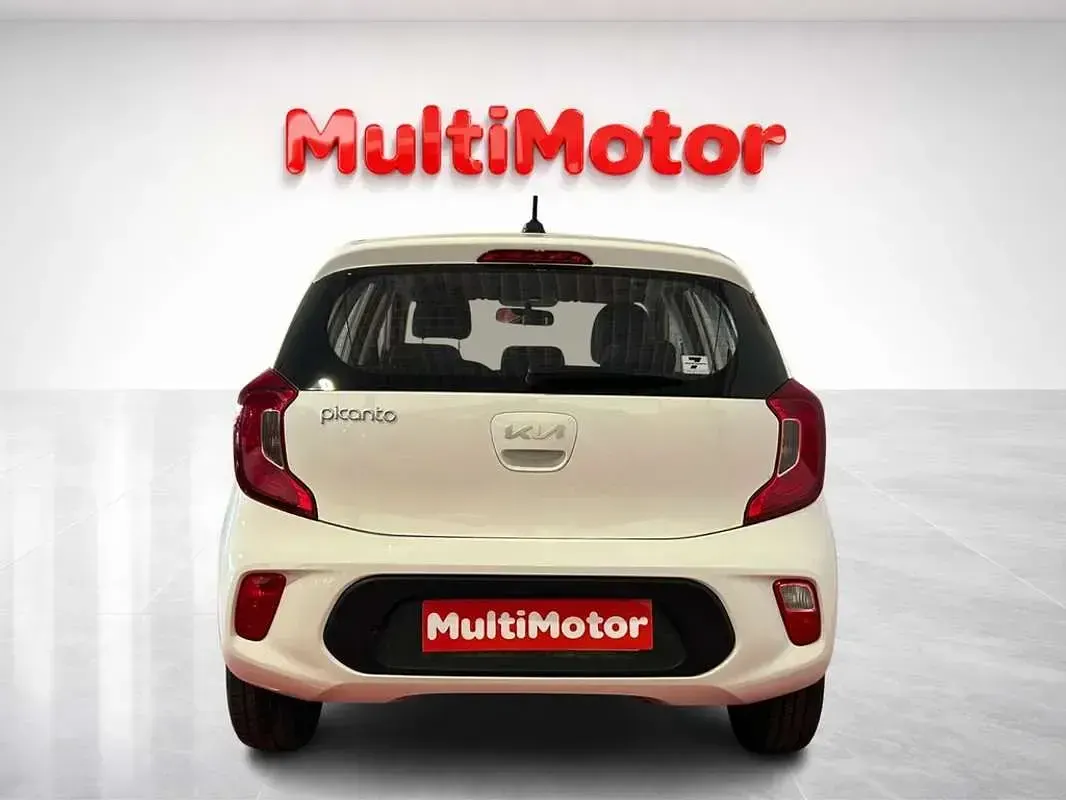 Usado Kia Picanto 67 CV (49 kW) 2022 Blanco Utilitario