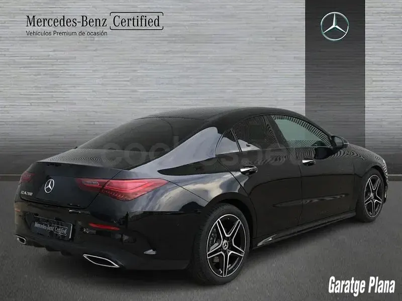 Usado Mercedes CLA200 163 CV (119 kW) 2025 Negro Berlina