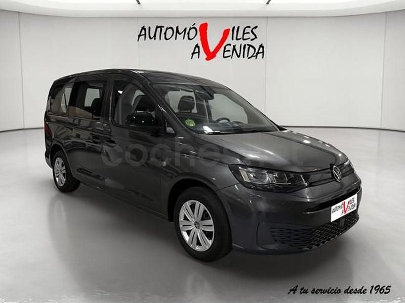 Usado VW Caddy Maxi 102 CV (75 kW) 2024 Gris / plata Monovolumen