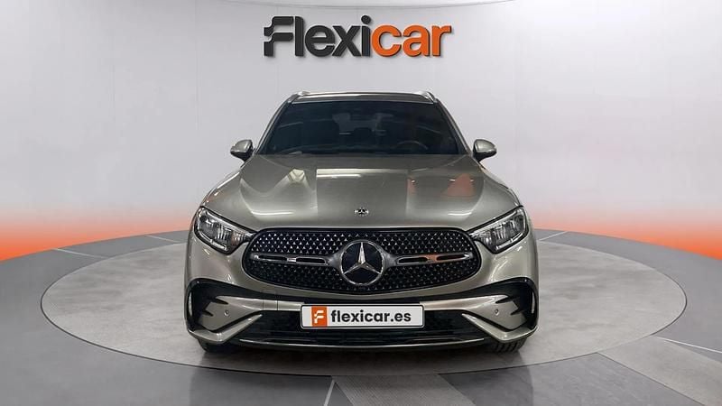 Usado Mercedes GLC300e 320 CV (235 kW) 2023 Beige Coupe