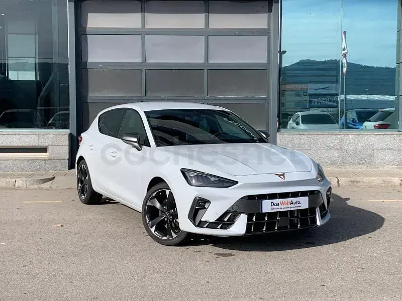 Usado Cupra Leon 204 CV (150 kW) 2025 Blanco Berlina