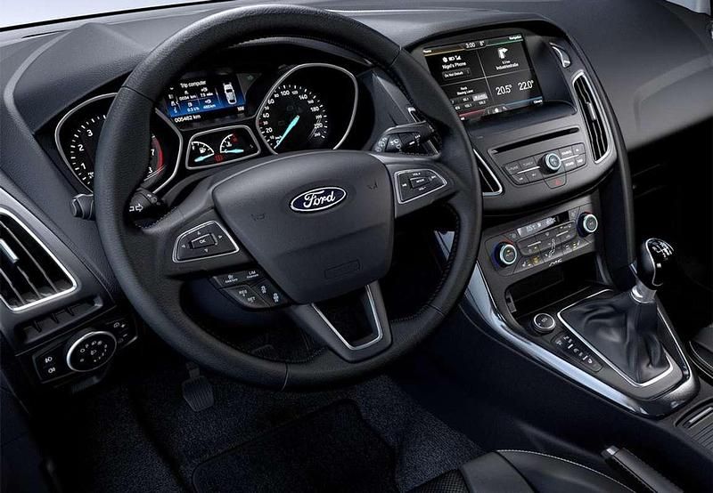 Usado Ford Focus Titanium 125 CV (91 kW) 2016 Negro Familiar