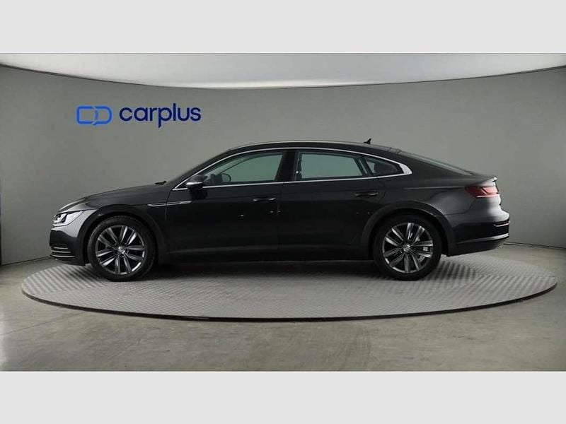Usado VW Arteon Elegance 150 CV (110 kW) 2019 Gris Utilitario