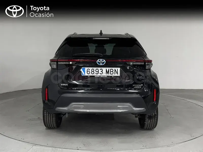 Usado Toyota Yaris Cross 116 CV (85 kW) 2022 Negro SUV