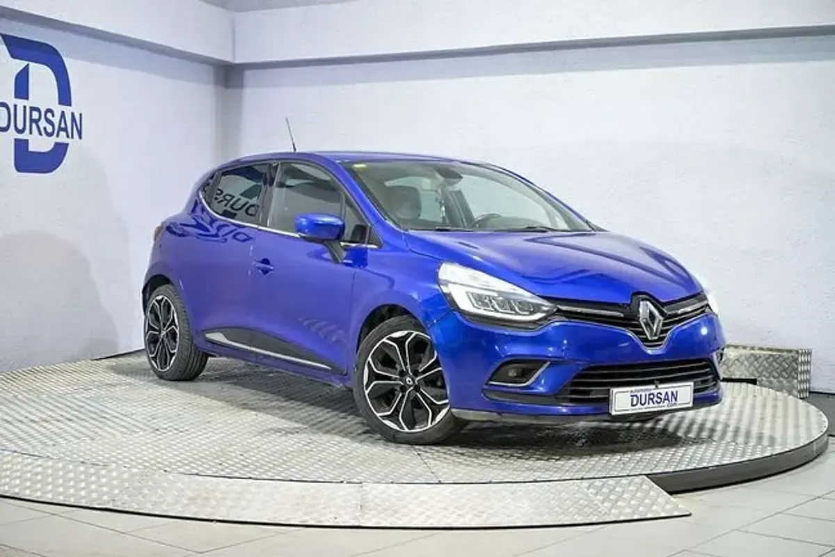 Usado Renault Clio Zen 90 CV (66 kW) 2018 Azul Utilitario