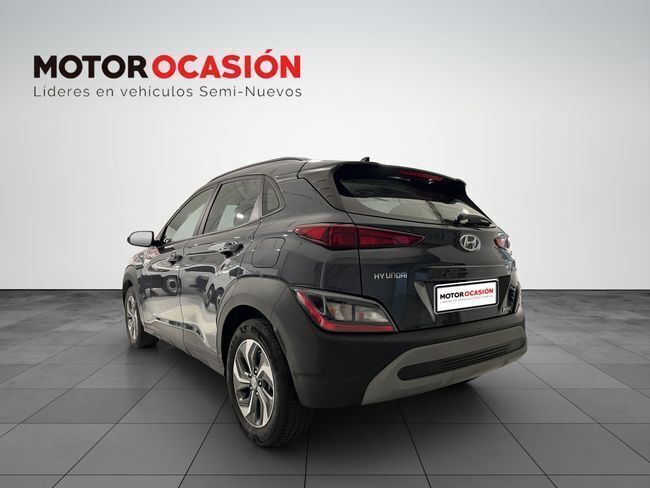 Usado Hyundai Kona 141 CV (103 kW) 2021 Verde metalizado SUV