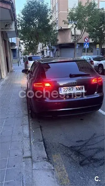 Usado Audi A3 Sportback Ambiente 105 CV (77 kW) 2010 Negro Utilitario