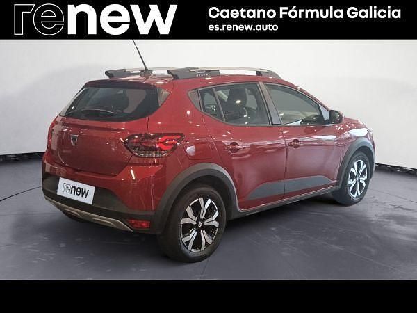 Usado Dacia Sandero Comfort 101 CV (74 kW) 2021 Rojo Berlina