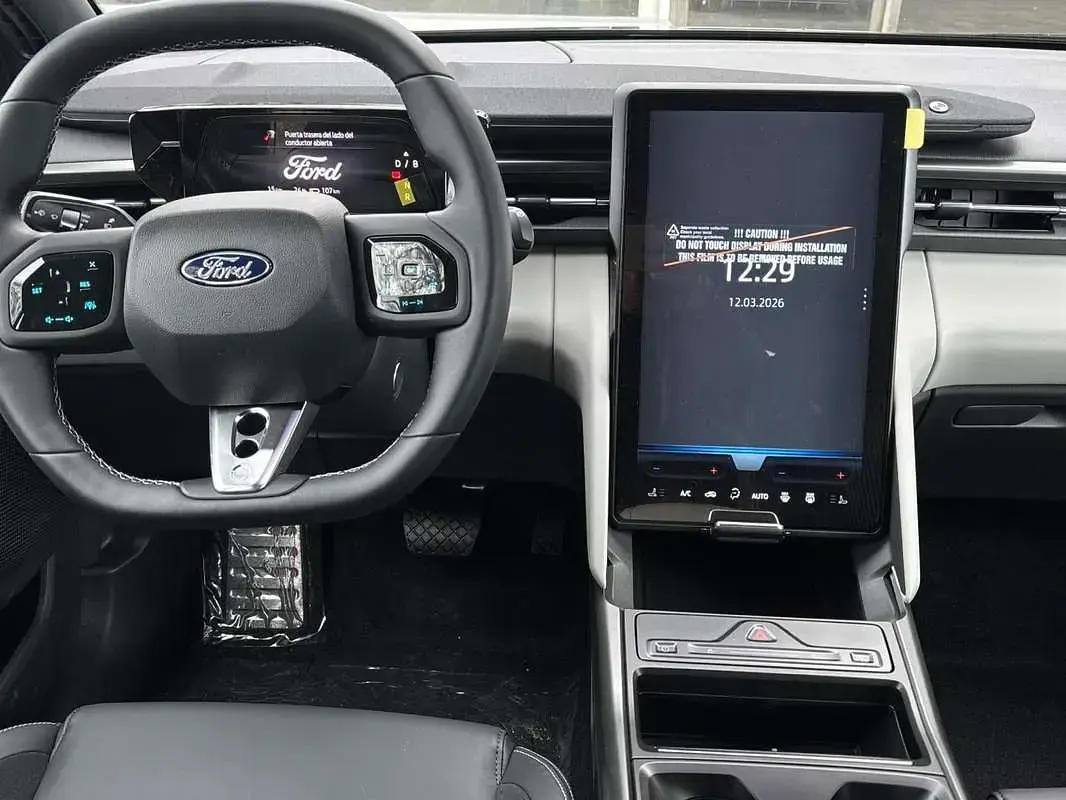 Usado Ford Capri Premium 210 kW (286 CV) 2026 Gris SUV