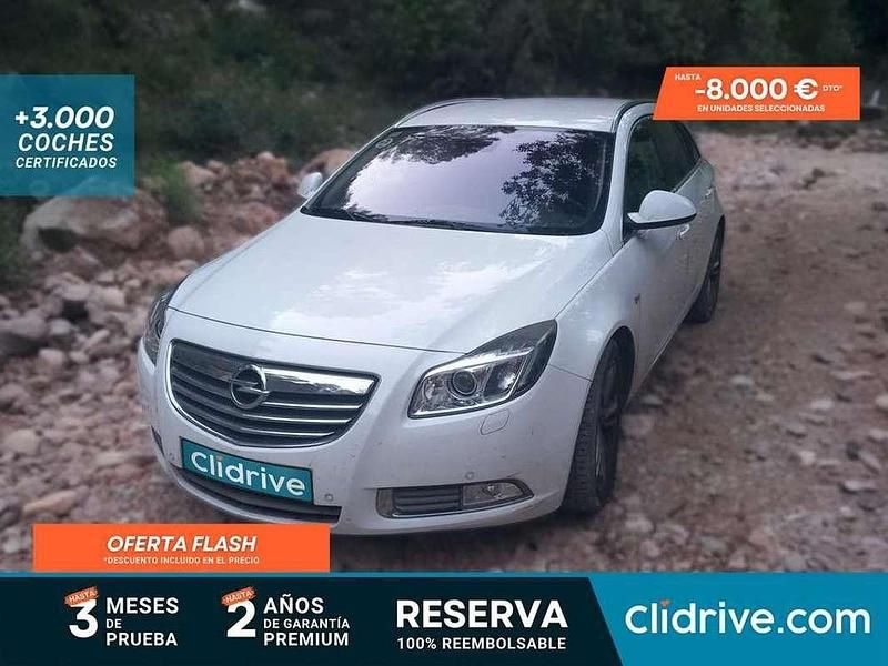 Usado Opel Insignia Sport 160 CV (117 kW) 2010 Blanco Familiar