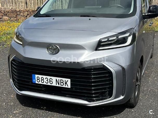 Usado Toyota Proace Verso Advance 144 CV (105 kW) 2025 Gris / plata Familiar