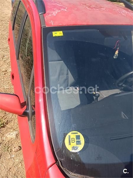 Rojo Usado 2003 Peugeot 307 Familiar | 1600 € (Super precio) - Imagen 1/4