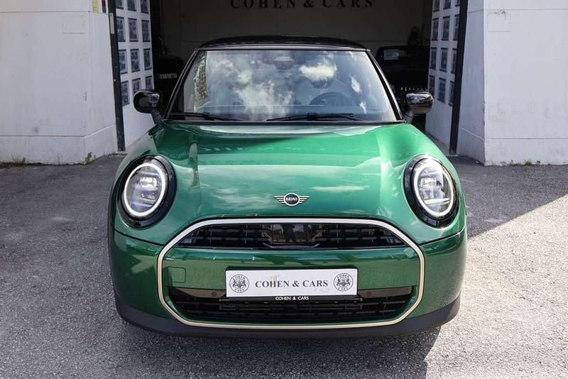 Usado Mini Cooper Favoured 156 CV (114 kW) 2024 Verde Utilitario
