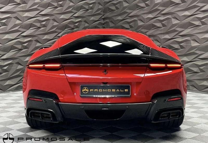 Usado Ferrari 12 Cilindri 829 CV (609 kW) 2025 Rojo Coupe