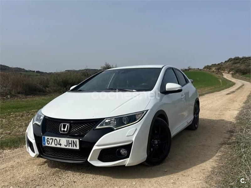 Usado Honda Civic Sport 120 CV (88 kW) 2015 Blanco Berlina