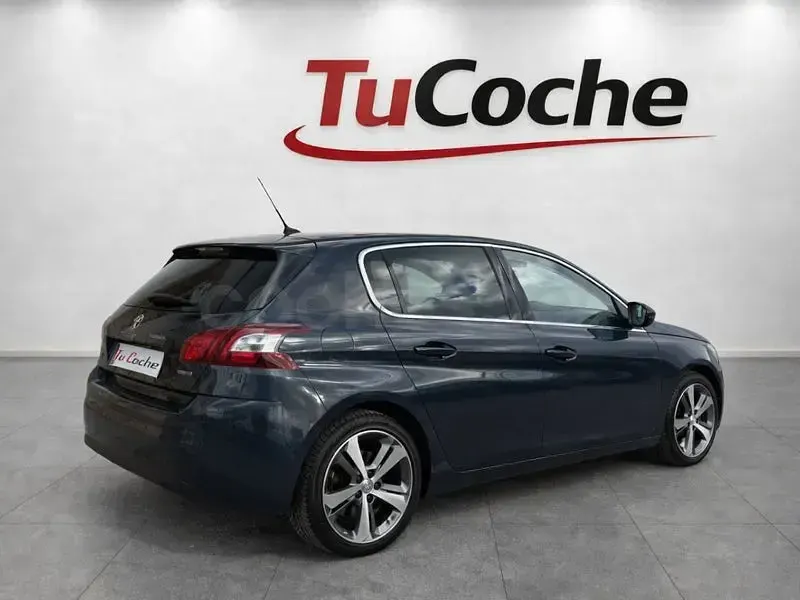 Usado Peugeot 308 Allure 150 CV (110 kW) 2016 Negro Berlina