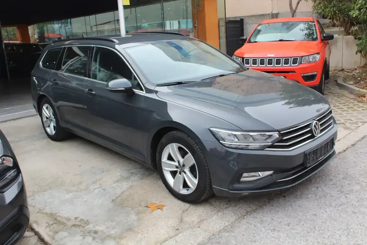 Usado VW Passat R-line 190 CV (139 kW) 2020 Gris Berlina