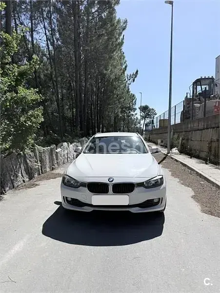 Usado BMW 318 143 CV (105 kW) 2014 Blanco Familiar