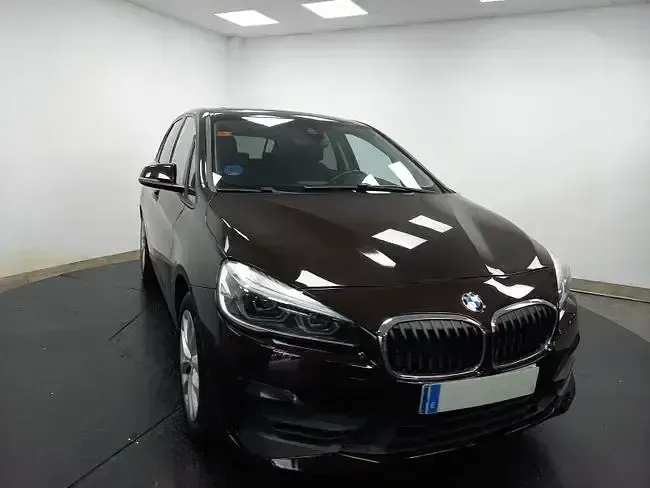 Usado BMW 225 iPerformance 224 CV (164 kW) 2021 Marrón Monovolumen