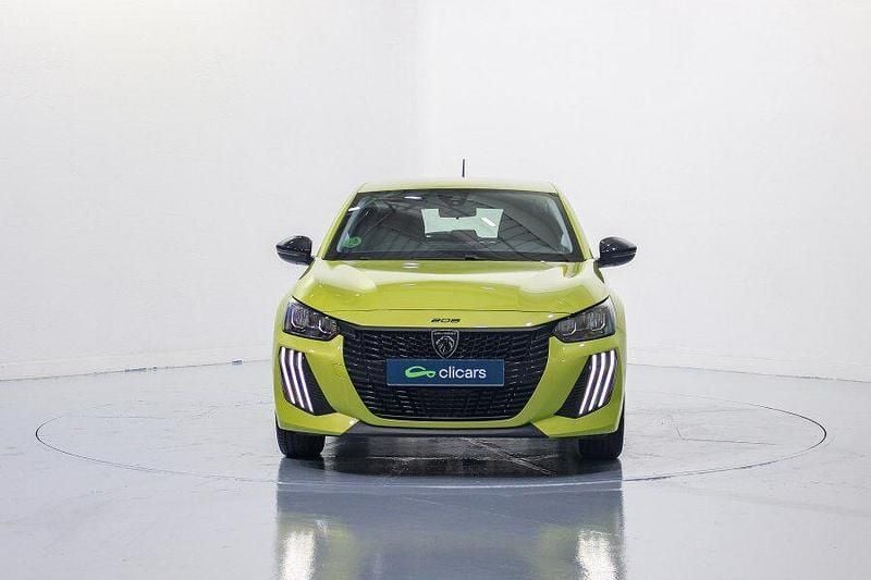 Usado Peugeot 208 Active 100 CV (73 kW) 2024 Amarillo Utilitario