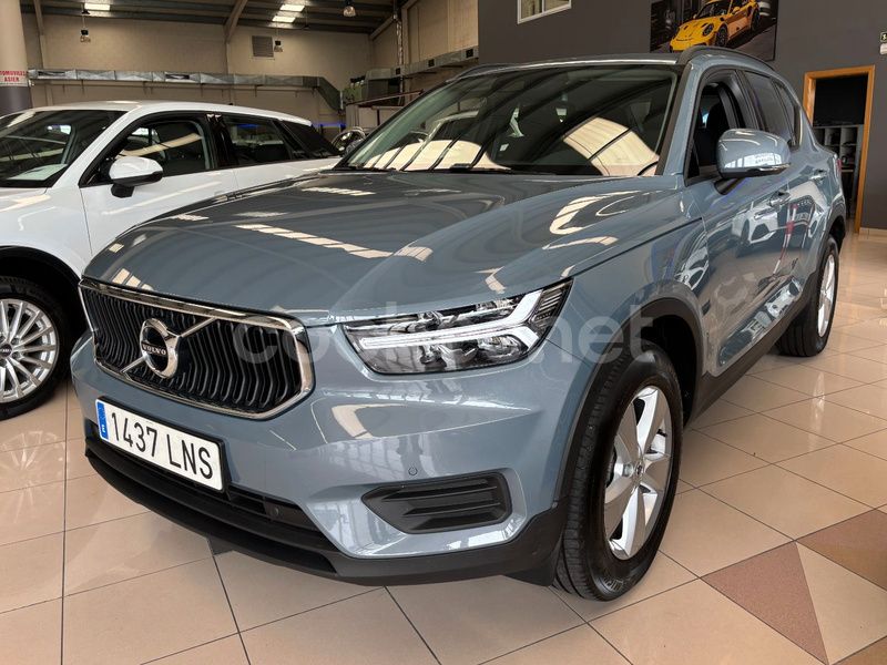 Gris / plata Usado 2021 Volvo XC40 Momentum SUV | 26.950 € (Buen precio) - Imagen 1/4