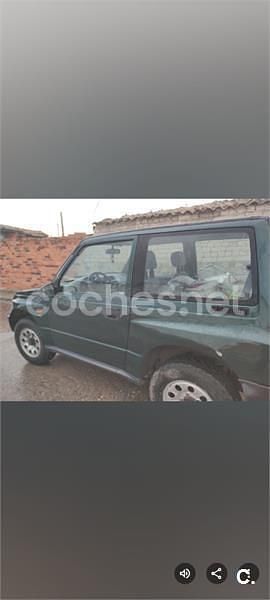 Usado Suzuki Vitara 90 CV (66 kW) 2002 Verde SUV