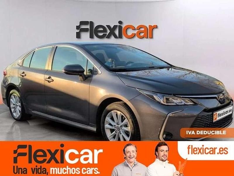 Usado Toyota Corolla Eco 140 CV (102 kW) 2024 Gris Berlina