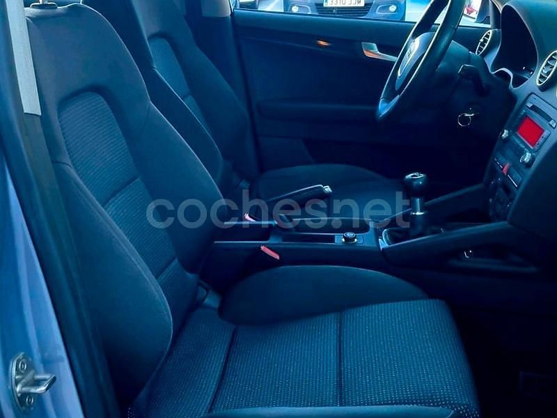 Usado Audi A3 Ambition 102 CV (75 kW) 2007 Azul Berlina
