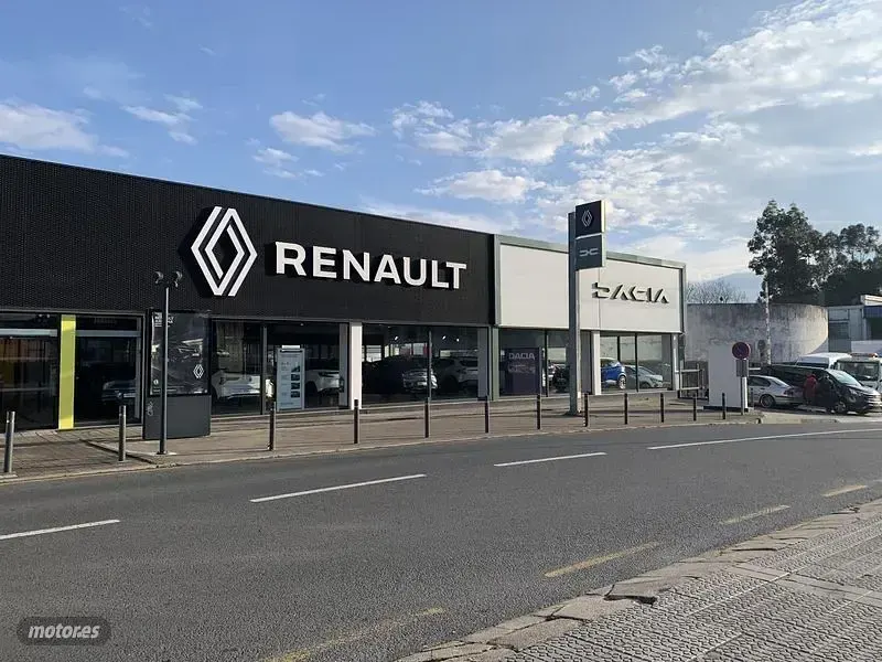 Usado Renault Trafic 2025 Gris Monovolumen